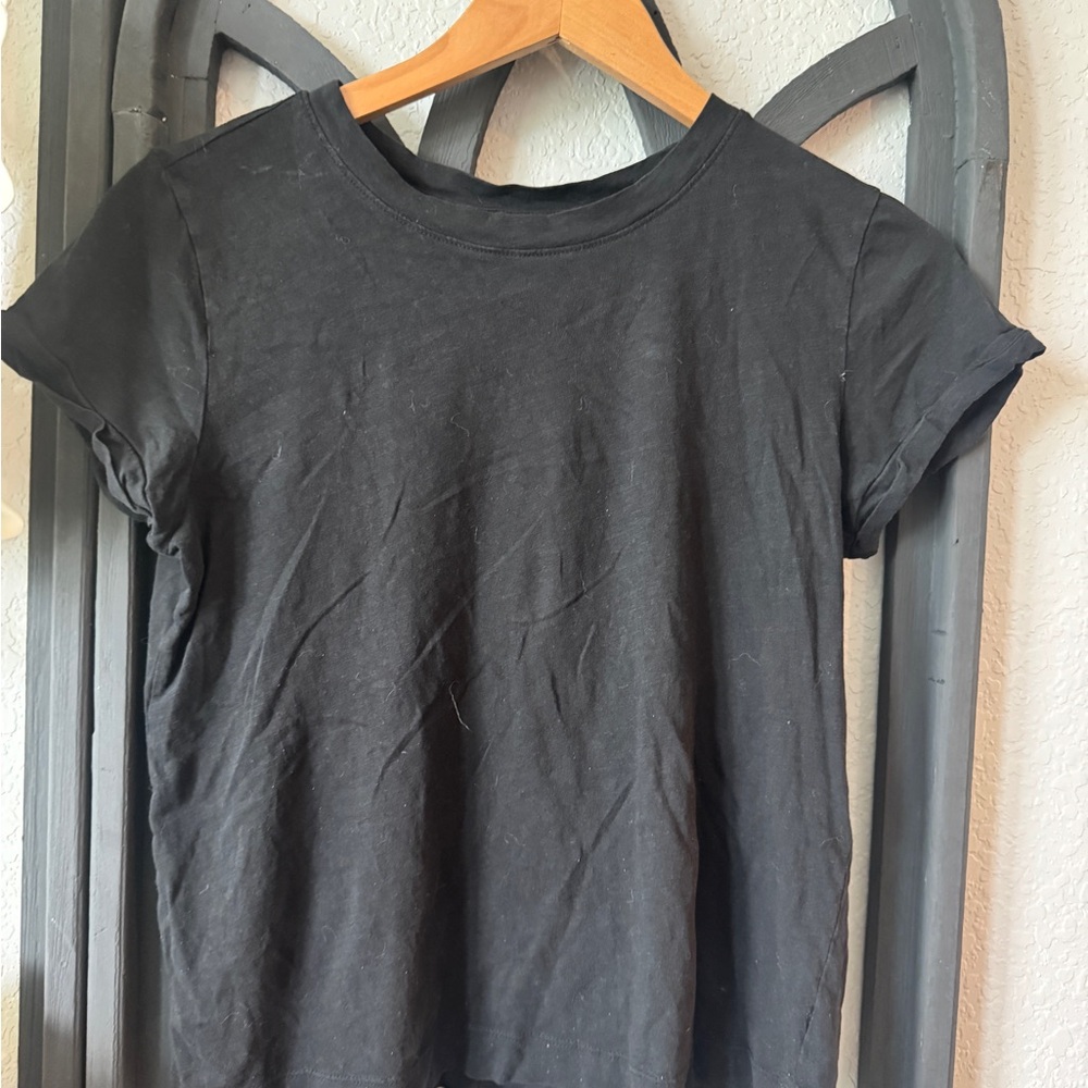 LOFT Fitted Gray Short Sleeve T-Shirt.    (F)